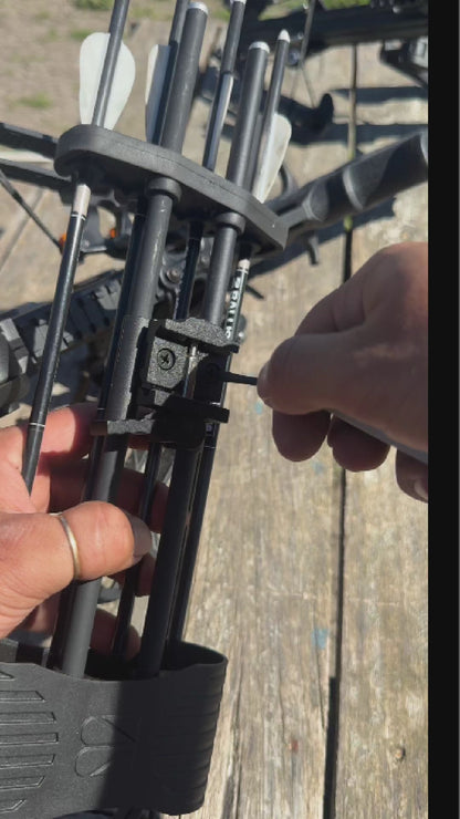 Crossbow Quiver – Fits 4 Arrows (5.5 mm-8.8mm) – Quick-Detach 20mm Picatinny Mount