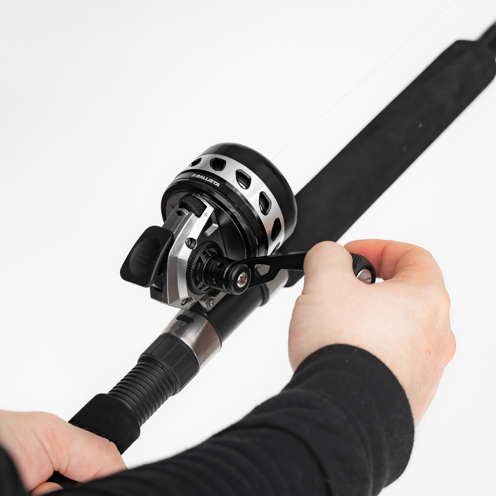 Bowfishing Reel for Crossbow: BALLISTA BL33 Spincast Fishing Reel - BALLISTA